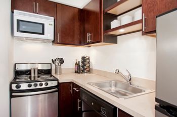 Fully equipped kitchen at Reside at 2727 Apartments, Chicago, IL,60614